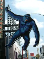 King Kong attacks Sam Goody. DOWN WITH CORPORATE ROCK!